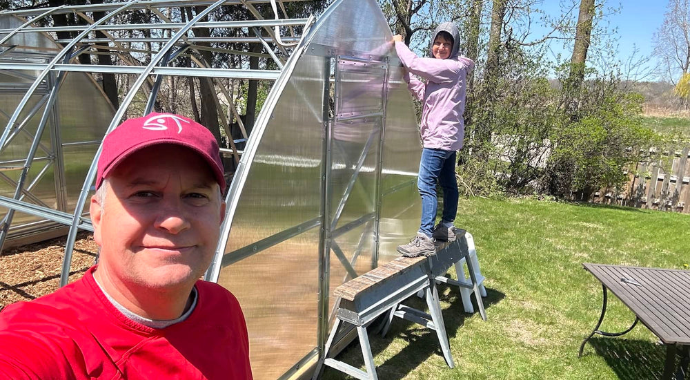Warm Winter Days and Homegrown Tomatoes with the Sungrow Urban