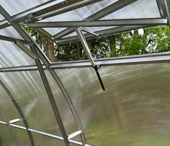 Warm Winter Days and Homegrown Tomatoes with the Sungrow Urban